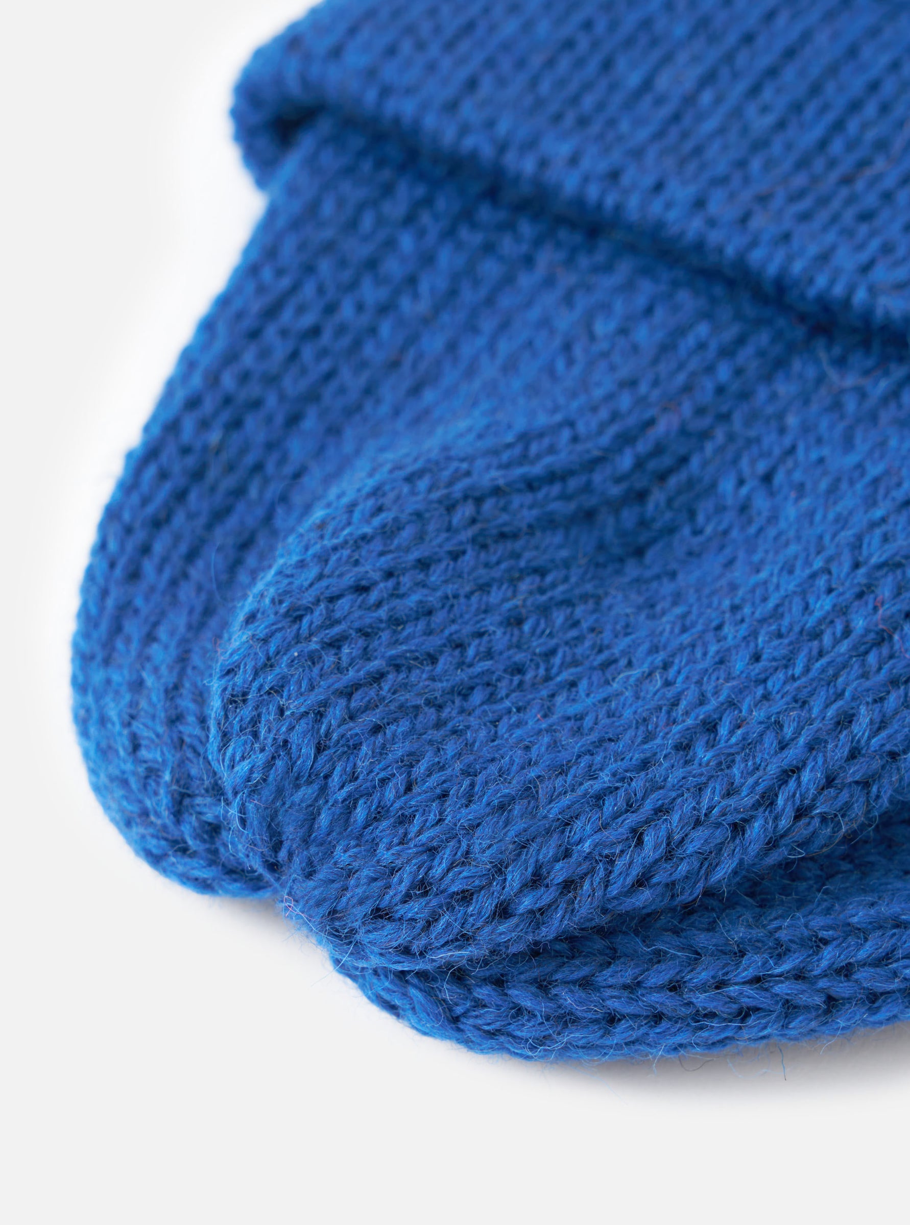 SHORT WATCH CAP - BRIGHT NAVY